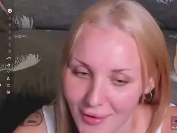 Chaturbate Free Live Porn of lushcherry