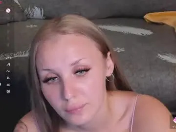 Chaturbate Adult Video Chat of lushcherry