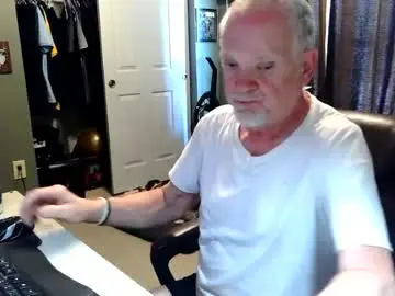 Chaturbate Live Sex of midwestdad09