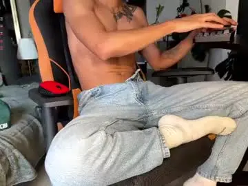 Chaturbate Live Sex Cam of vito_benz