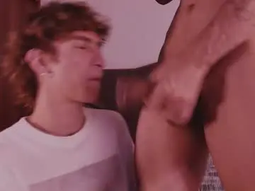 Chaturbate Sex Cam of 2gays_1straight
