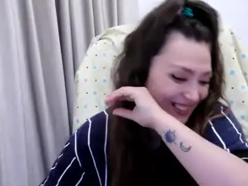 Chaturbate Live Sex Cam of lola_creolla