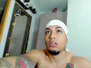 Chaturbate Adult Video Chat of ur_latin_bushy_guys