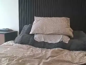 Chaturbate Live Sex Cam of gizzlemcclizzle
