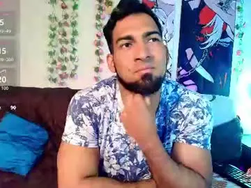 Chaturbate Live Sex Cam of maxxi_brown