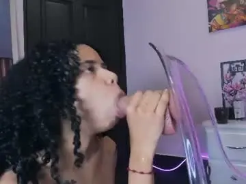 Chaturbate Adult Webcams of mazeekiin