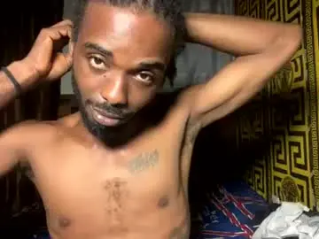 Chaturbate Free Porn Cam of diamond_in_dirt
