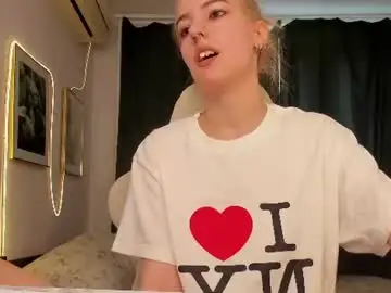 Chaturbate Sex Cam of fire_moth