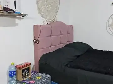 Chaturbate Best live sex cam show of lia_hottie