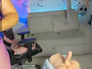 Chaturbate Live Sex Cam of eva_lee18