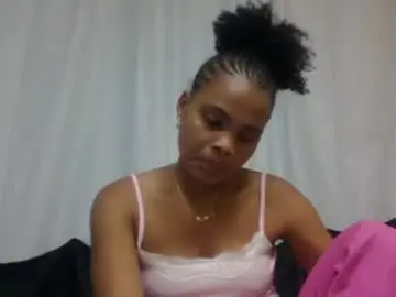 Chaturbate Watch Live Sex Cams of hinah89