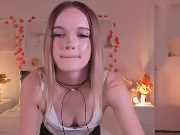 Chaturbate Live Sex Cam of michele_bright
