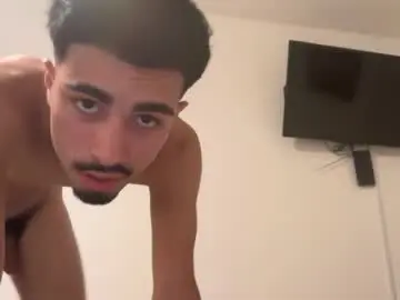 Chaturbate Watch Live Sex Cams of zekepereaa