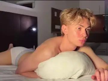 Chaturbate Live Porn of ben_harmon