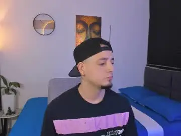 Chaturbate Live Sex Cam of kendel_dimitri