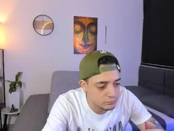 Chaturbate Live Sex Cam of kendel_dimitri