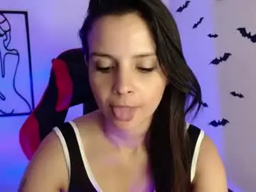 Chaturbate Best live sex cam show of miarobinn_