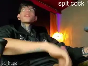 Chaturbate Live Porn of daviid_huge