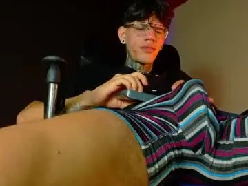 Chaturbate Watch Live Sex Cams of daviid_huge
