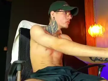 Chaturbate Nude Webcam of daviid_huge