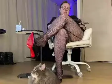 Chaturbate Live Sex of mommy_goddess