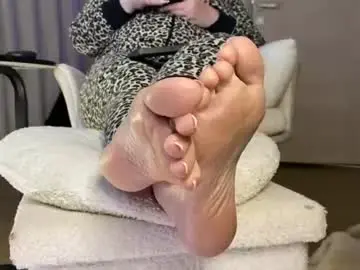 Chaturbate Live Sex Cam of mommy_goddess