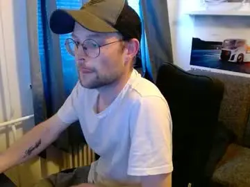 Chaturbate Free Porn Cam of _whoisthatguy_