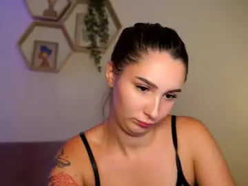 Chaturbate Adult Webcams of bambiiqueeen