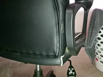 Chaturbate Watch Live Sex Cams of bigwhited2115