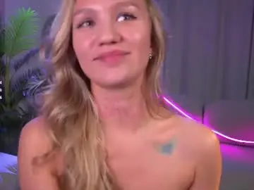 Chaturbate Live Porn of nikkisilk