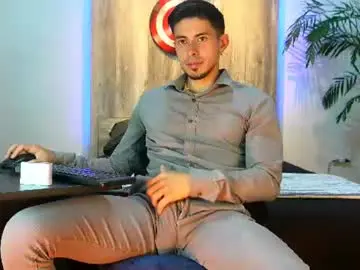 Chaturbate Live Sex of andrew_elliot