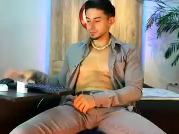 Chaturbate Free Porn Cam of andrew_elliot