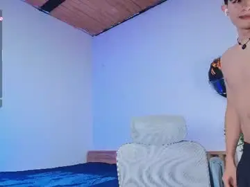 Chaturbate Live Sex Cam of anky_xx