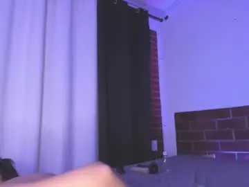 Chaturbate Watch Live Sex Cams of emmaclark_1