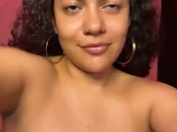 Chaturbate Live Sex Cam of saharaxoxo