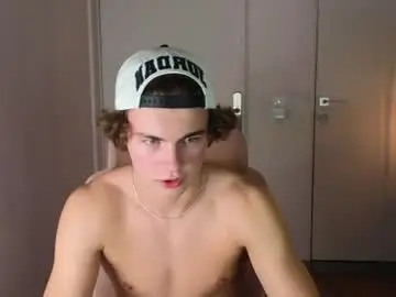 Chaturbate Nude Webcam of whiteskyy_