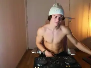 Chaturbate Watch Live Sex Cams of whiteskyy_
