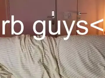 Chaturbate Live Sex Cam of whiteskyy_