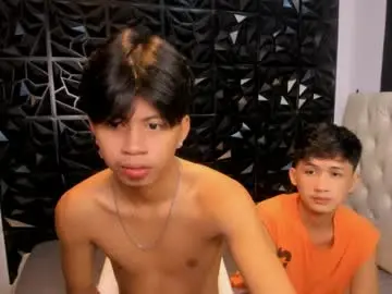 Chaturbate Watch Live Sex Cams of urmasterbigcock