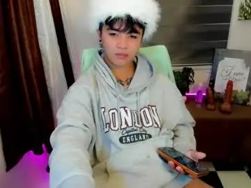 Chaturbate Best live sex cam show of asiancarl_bigcock