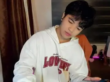 Chaturbate Live Sex Cam of asiancarl_bigcock