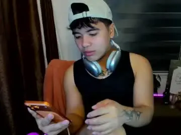 Chaturbate Watch Live Sex Cams of asiancarl_bigcock
