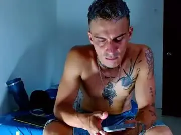 Chaturbate Best live sex cam show of bray_hotboy