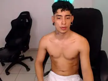 Chaturbate Live Sex Cam of saenz_hotx