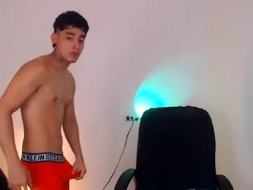 Chaturbate Live Sex of saenz_hotx