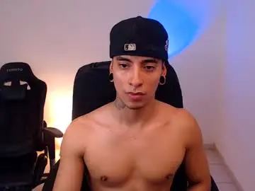 Chaturbate Sex Cam of saenz_hotx