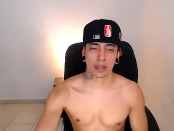 Chaturbate Best live sex cam show of saenz_hotx