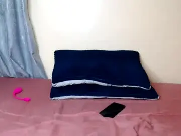 Chaturbate Watch Live Sex Cams of sallie_