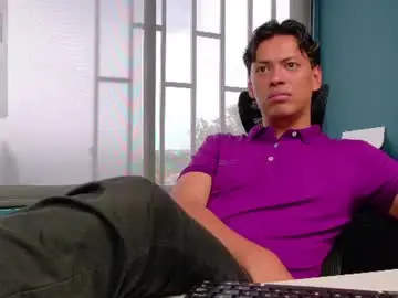 Chaturbate Sex Cam of tommy_steelee