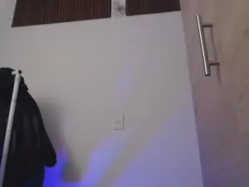 Chaturbate Live Sex Cam of chomelo6
